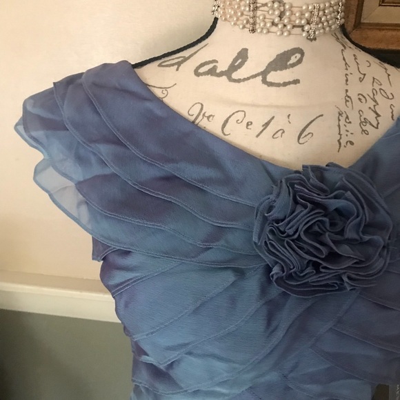 London Times Sheath Mermaid Iridescent Rosette Sheath Dress NWT 134.00 - Picture 3 of 7